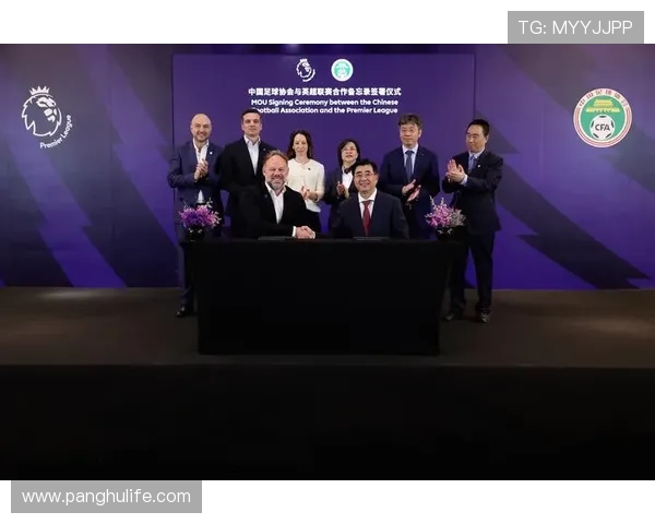 武汉足球队与广州足球队赛后分析:力量对决的精彩瞬间与战术启示 武汉足球队与广州足球队赛后分析:力量对决的精彩瞬间与战术启示