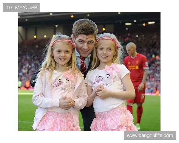 全球足球明星中谁的女儿最受关注与喜爱