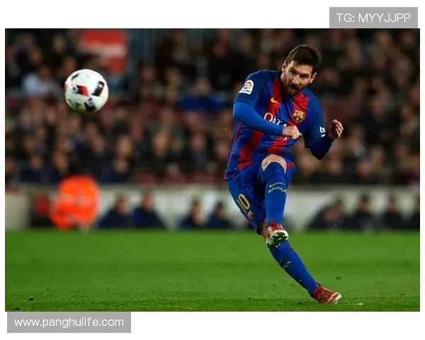 全面解析足球明星C罗的训练技巧与职业生涯发展教程